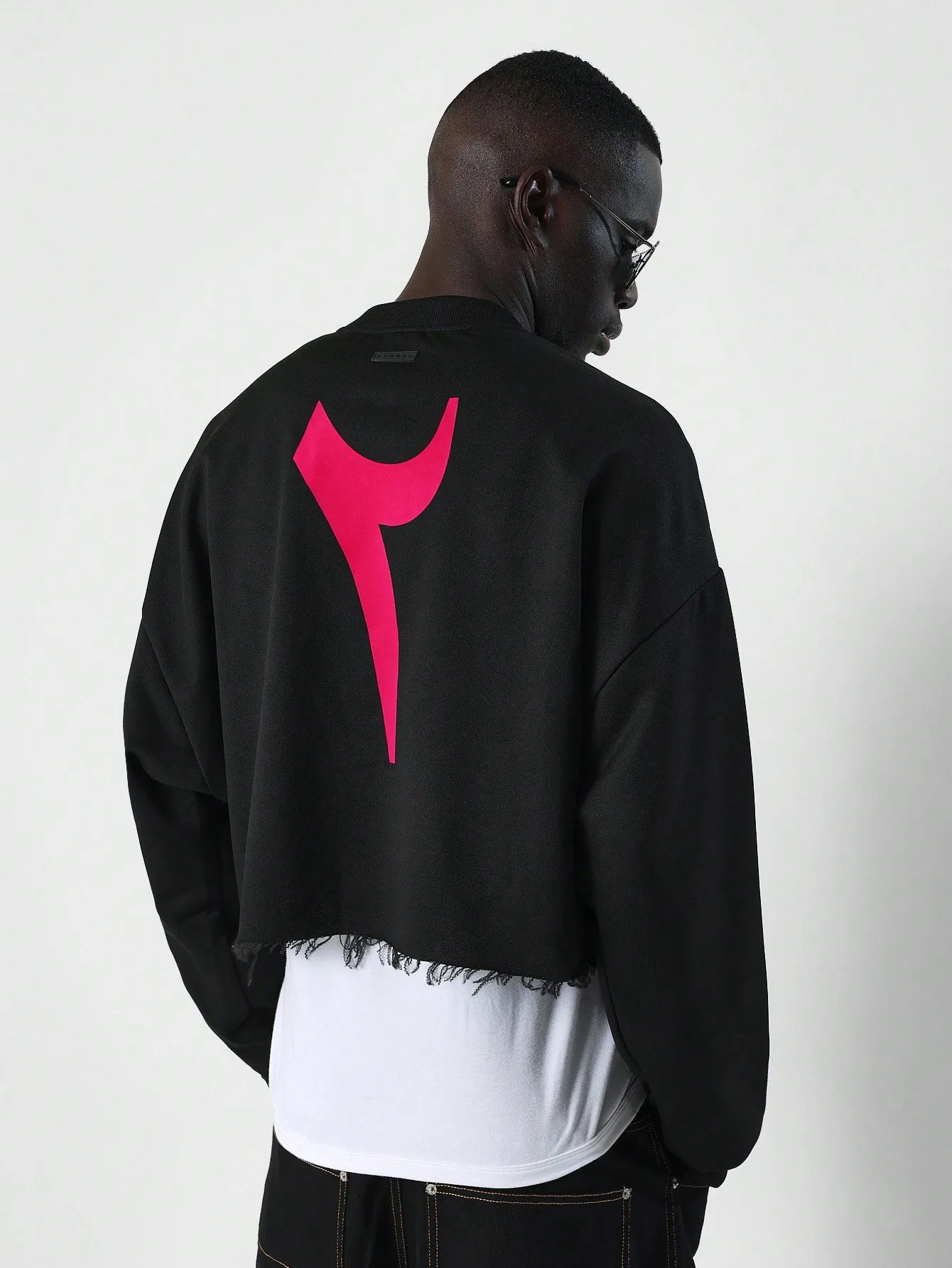 Crop Fit Raw Edge Hem Sweatshirt With Arabic Letter & Number Graphic Print