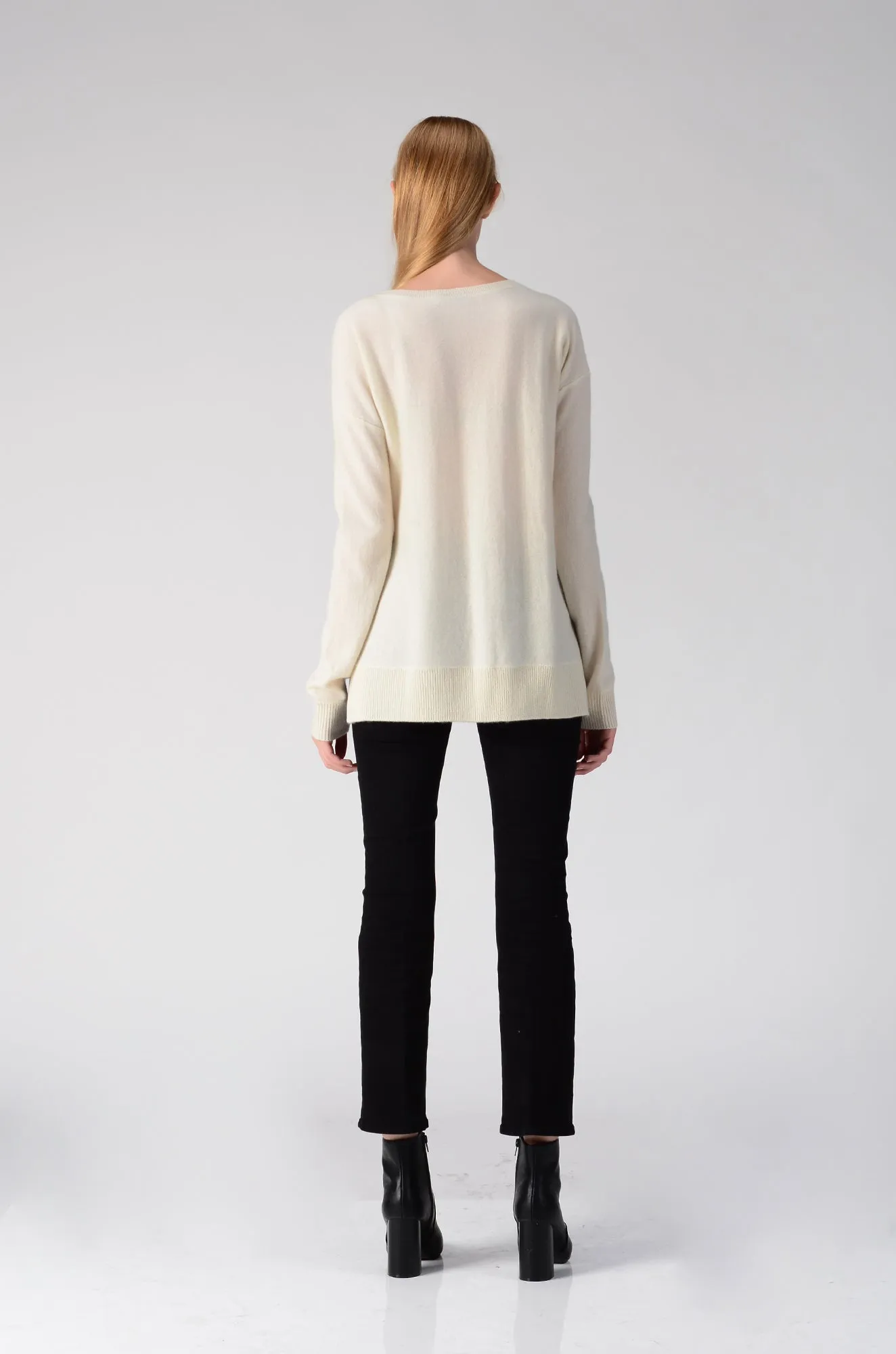 Loose Fit Sweater_Ivory