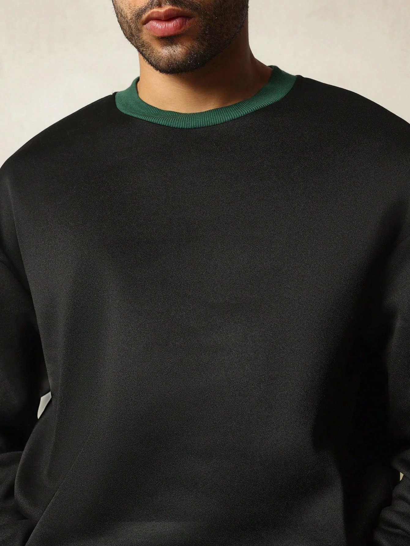 Oversized Fit Contrast Colour Crew Neck & Cuff Sleeve Sweatshirt With Embroidery