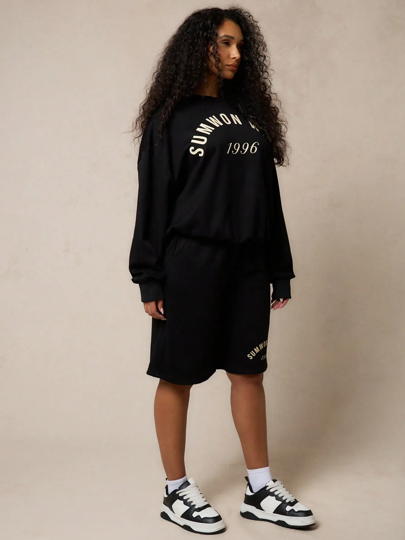 SUMWON WOMEN Essential Oversized Sweatshirt With Front Graphic Print