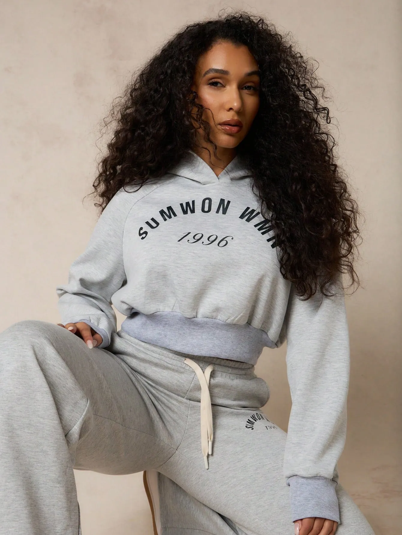 SUMWON WOMEN Essentials Cropped Hoodie