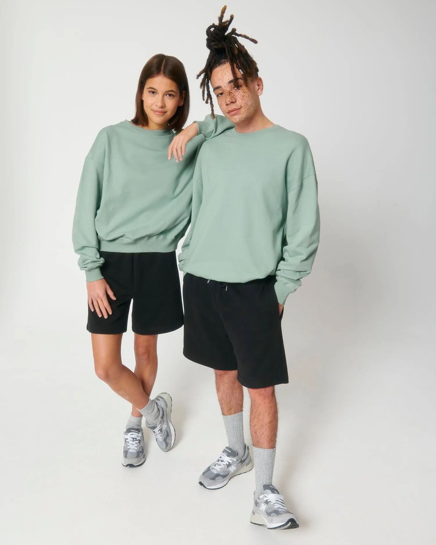 Unisex Organic Boxy Dry-Feel Sweatshirt - 400 g/m² | Ledger Dry Crewnecks STSU798