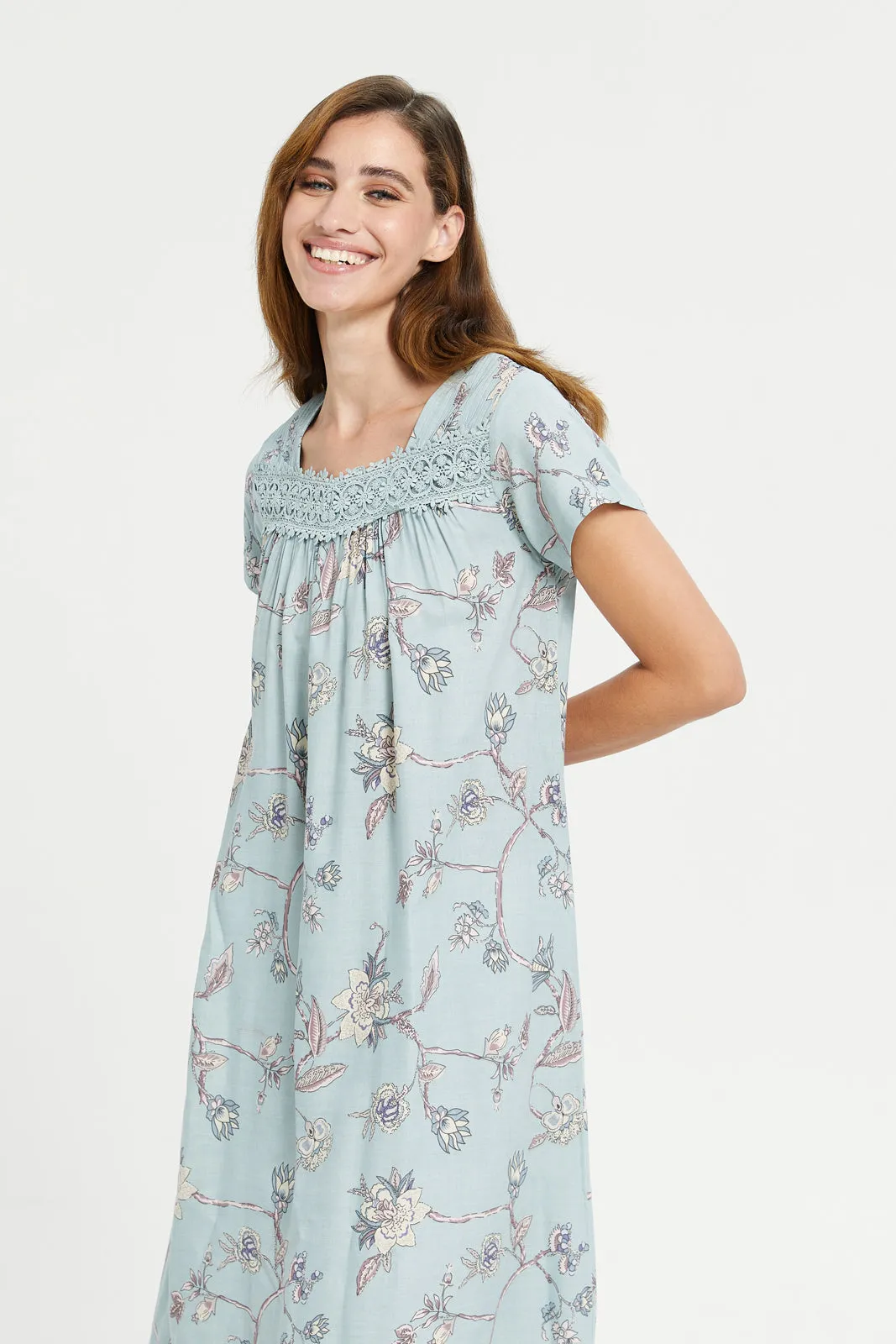 Women Blue Border Print Front Lace Nightgown