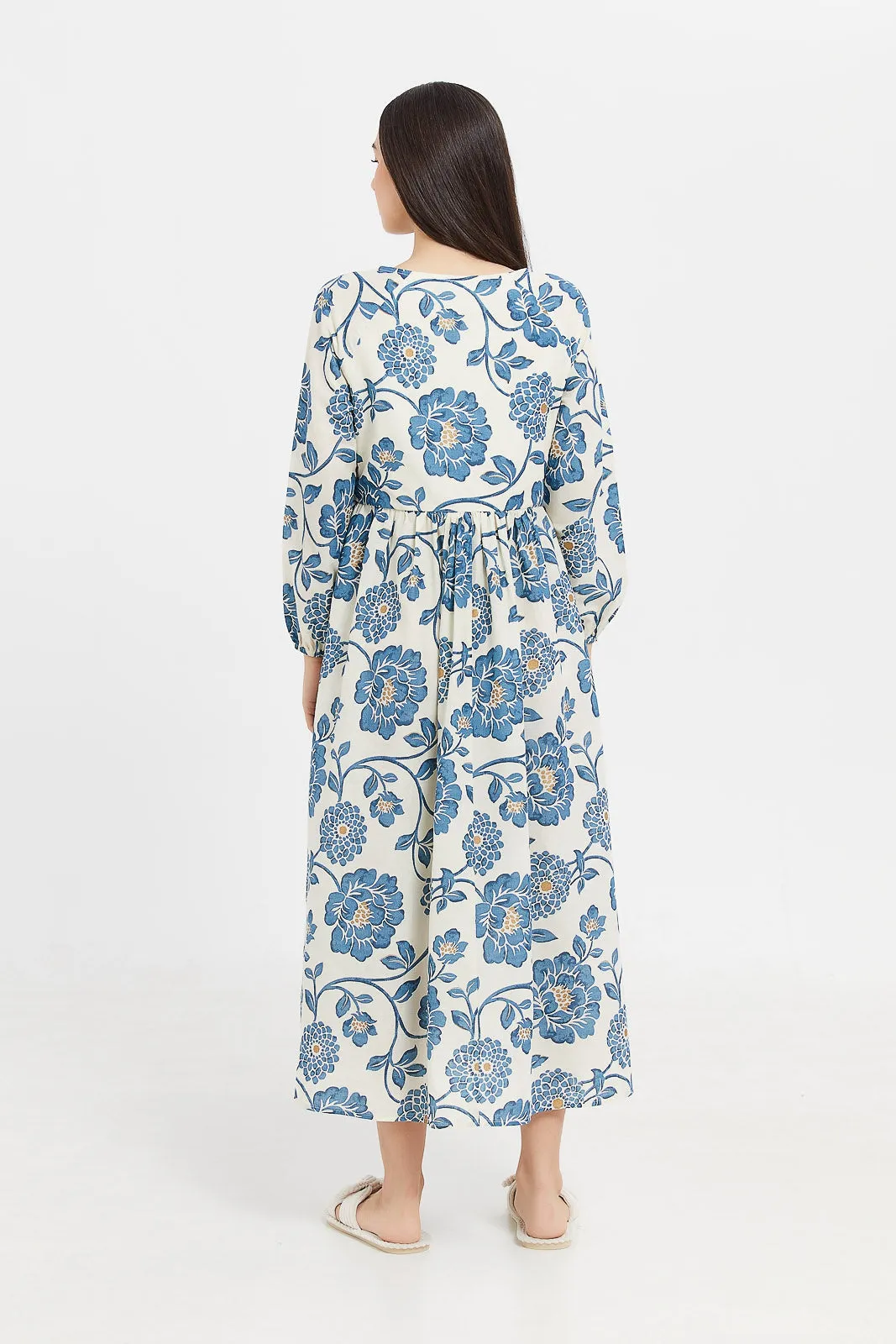 Women White And Blue Printed Long Sleeves Nightgown